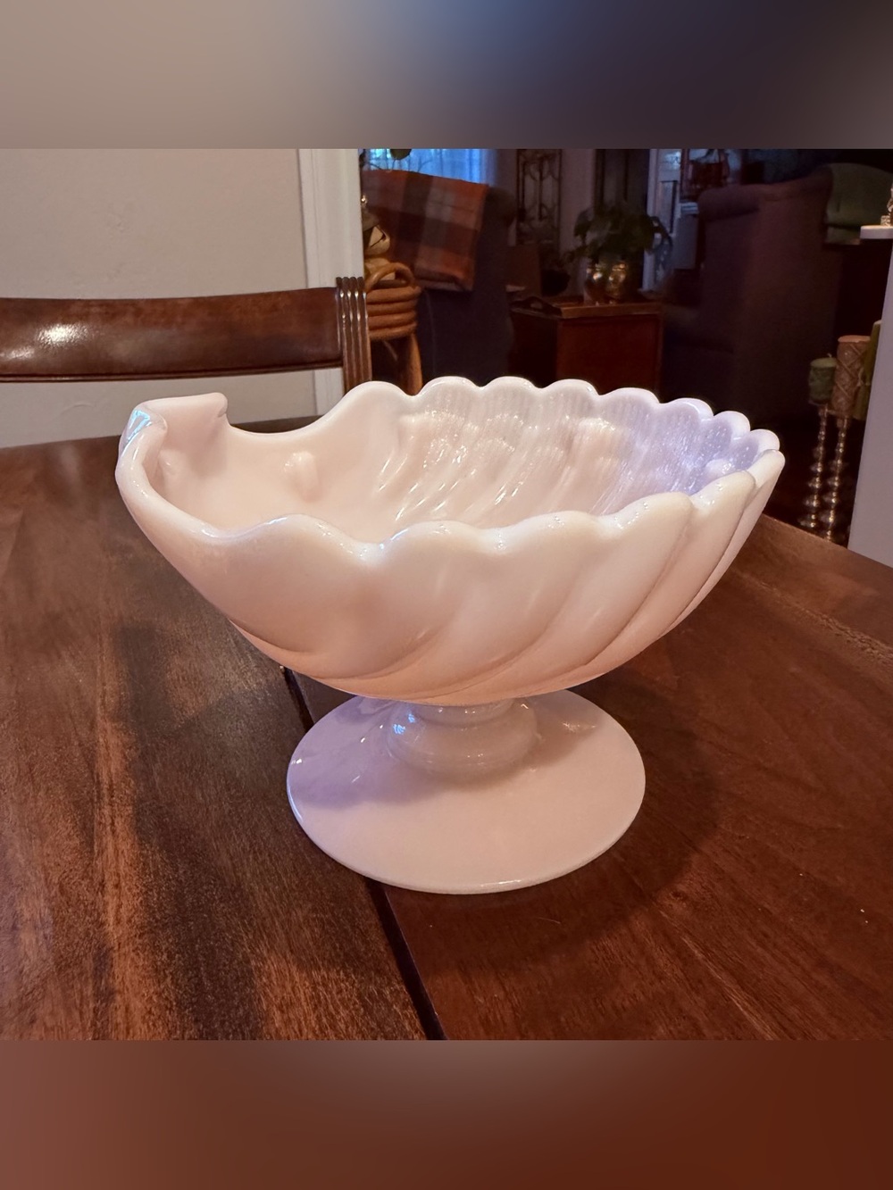 Vintage Cambridge Glass Co. Crown Tuscan seashell pedestal bowl Opalescent Pink